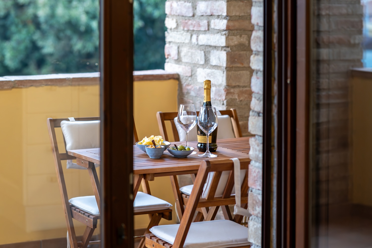 Aperitivo on the balcony