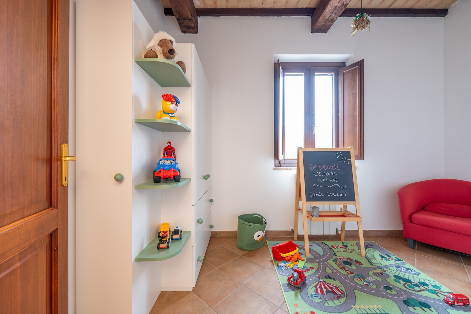 Kids bedroom